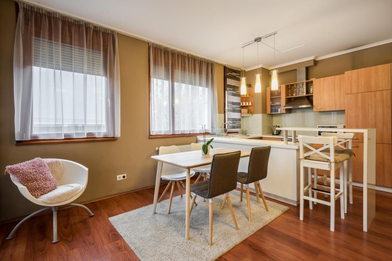 Apartment Downtown Karpat 9 Budapest Exterior photo